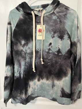 entro Women's Tie-Dye Pullover Hoodie - Light Blue & Black